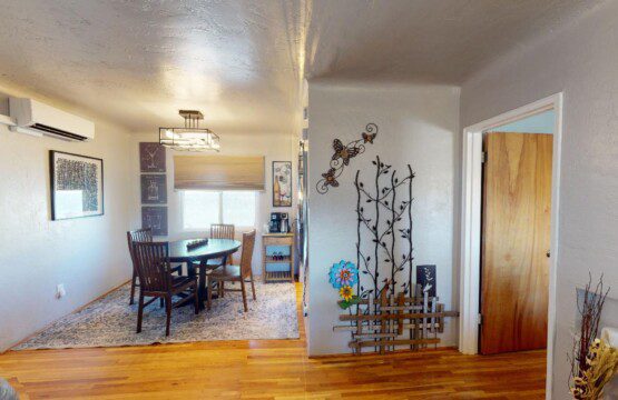 E 5cdiningviewfromliving